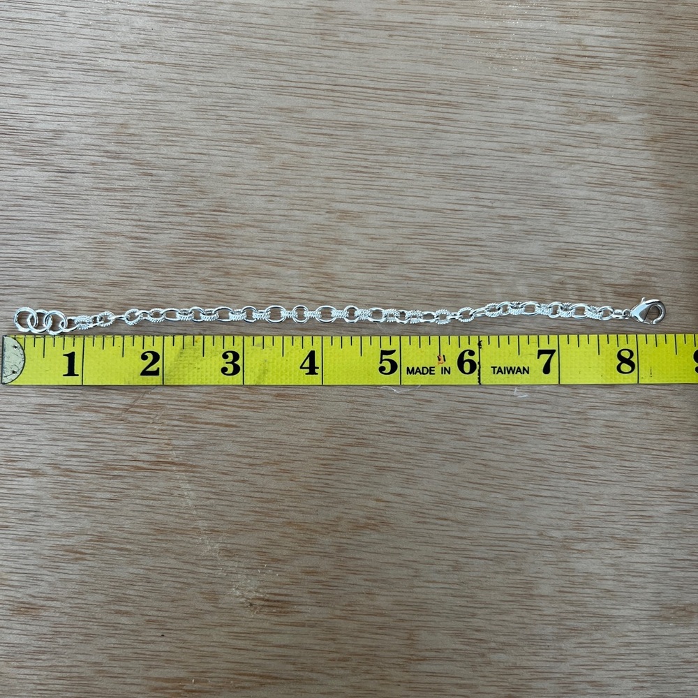Simple silver bracelet - Picture 2 of 3